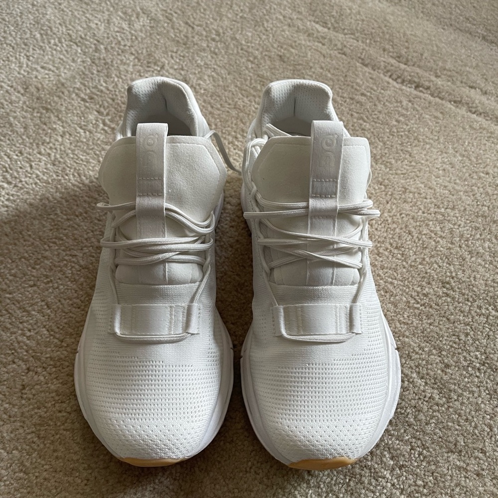 On Cloudnova Form Sneaker